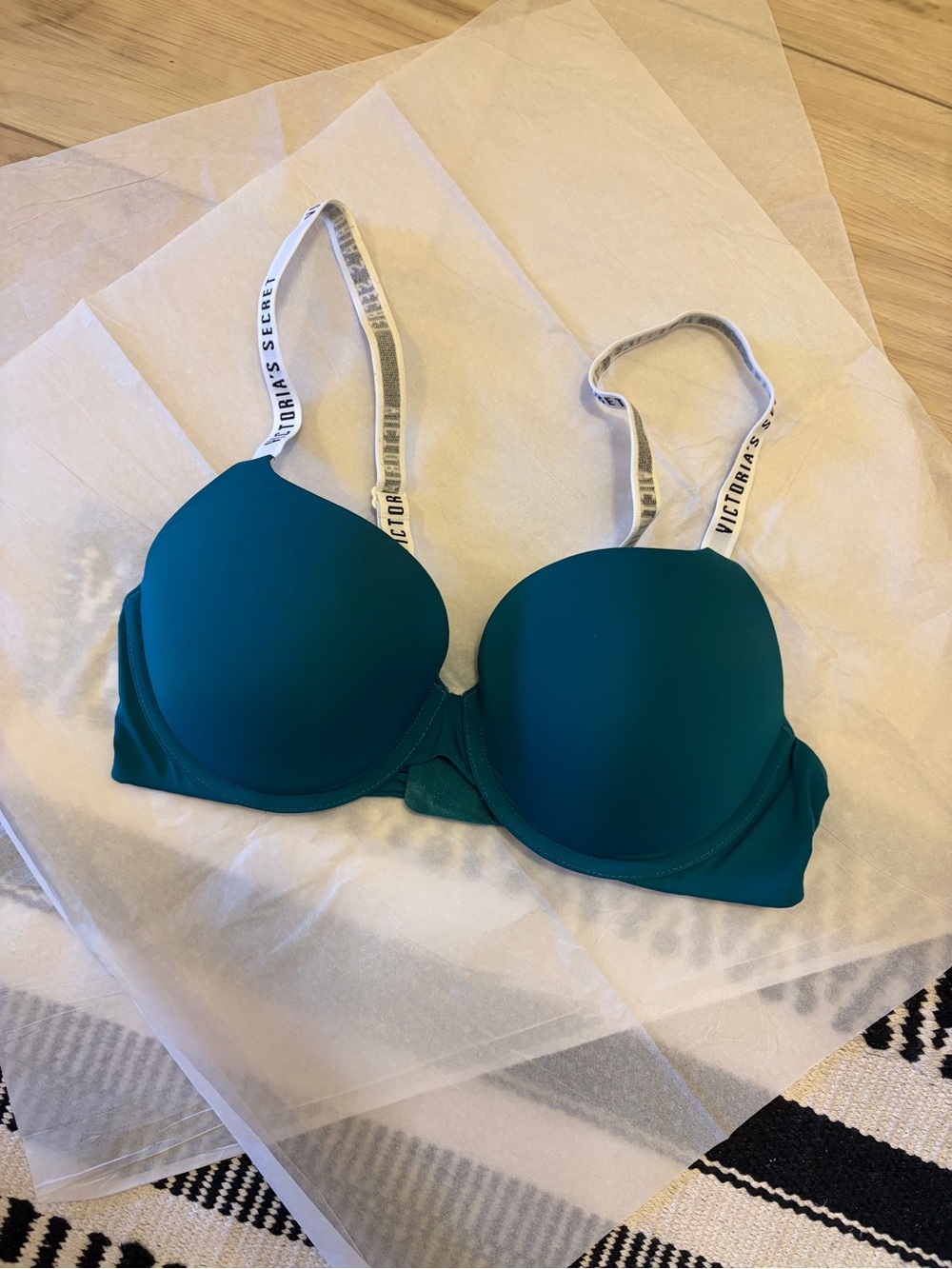 Victoria's Secret Teal Molded Push-Up Bra with Branded White Straps